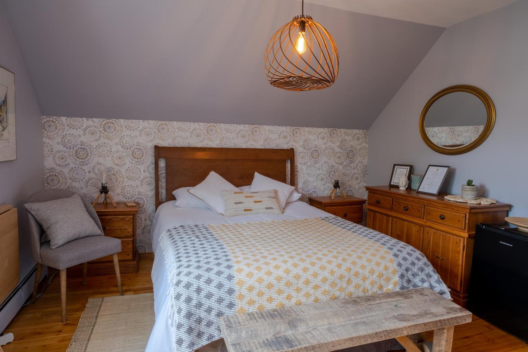 Au Coq Du Bonheur Bed & Breakfast Magog Ngoại thất bức ảnh