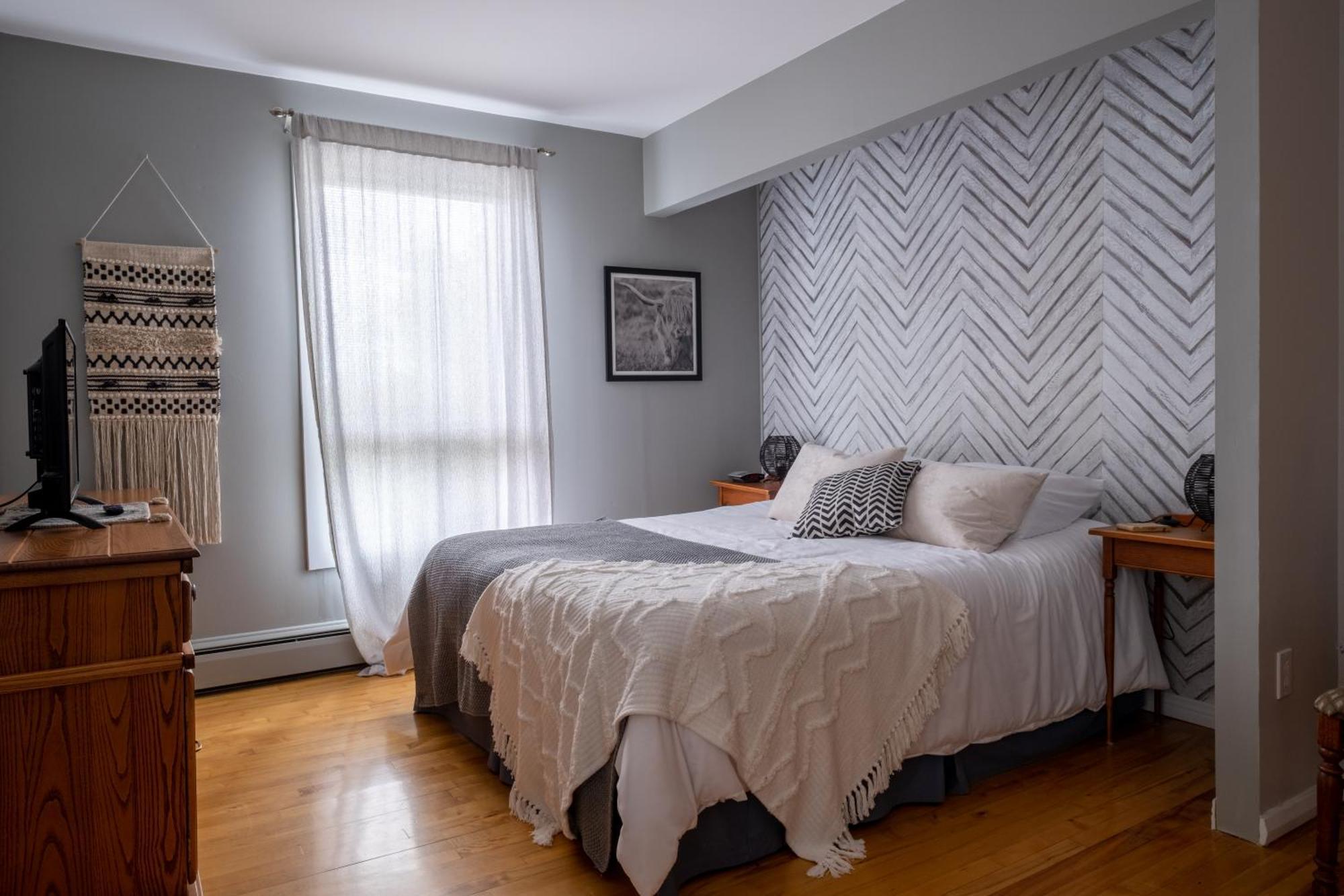 Au Coq Du Bonheur Bed & Breakfast Magog Ngoại thất bức ảnh